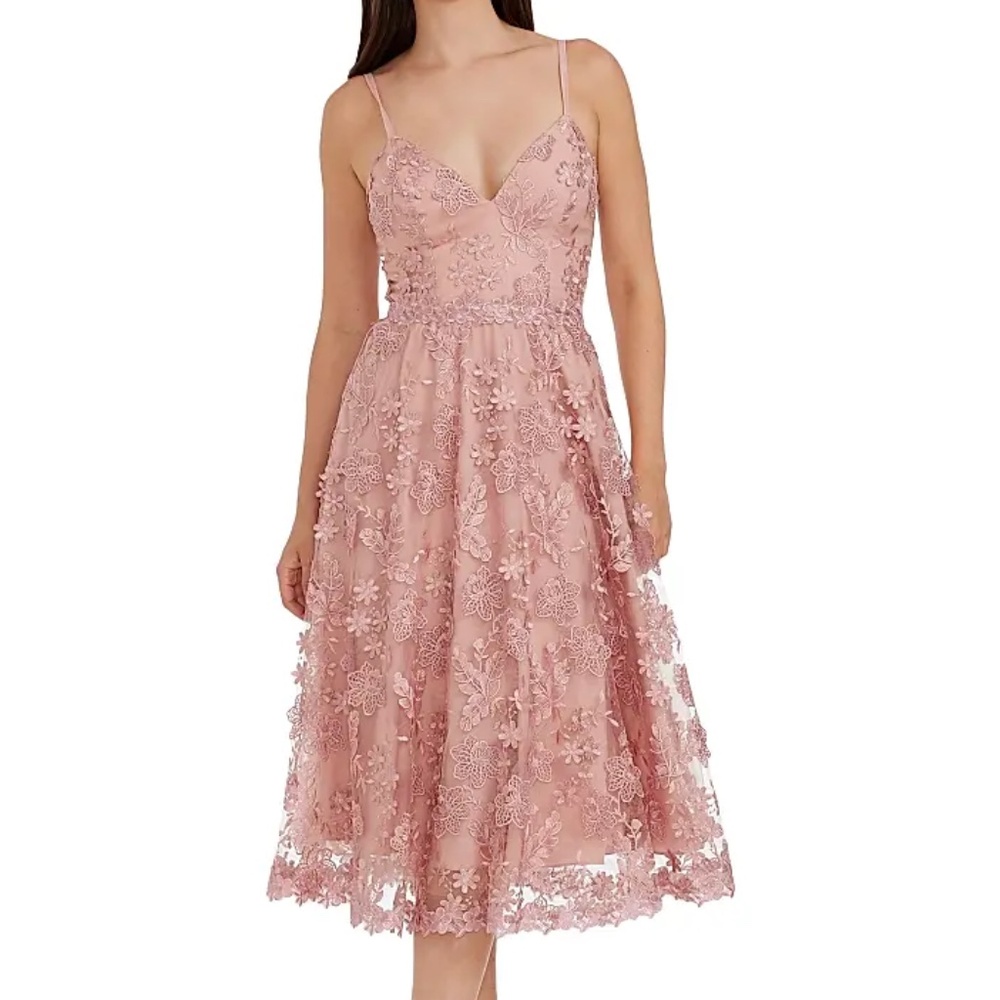 Dress the Population – Tahini floral appliqué midi‎ dress